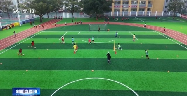 小学生足球冠军获奖感言_足球冠军小学生获得了什么奖_获得小学生足球冠军